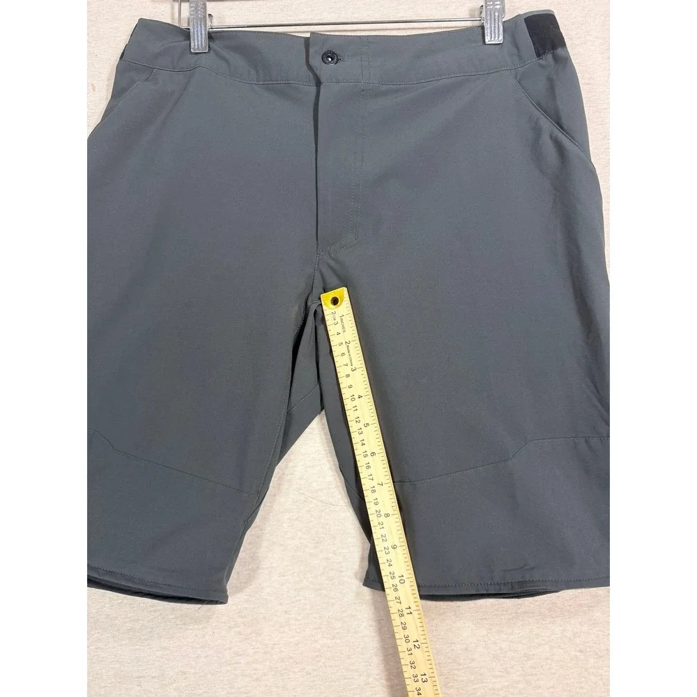 The North Face Shorts Mens 32 Gray Hiking Technical Activewear Stretch